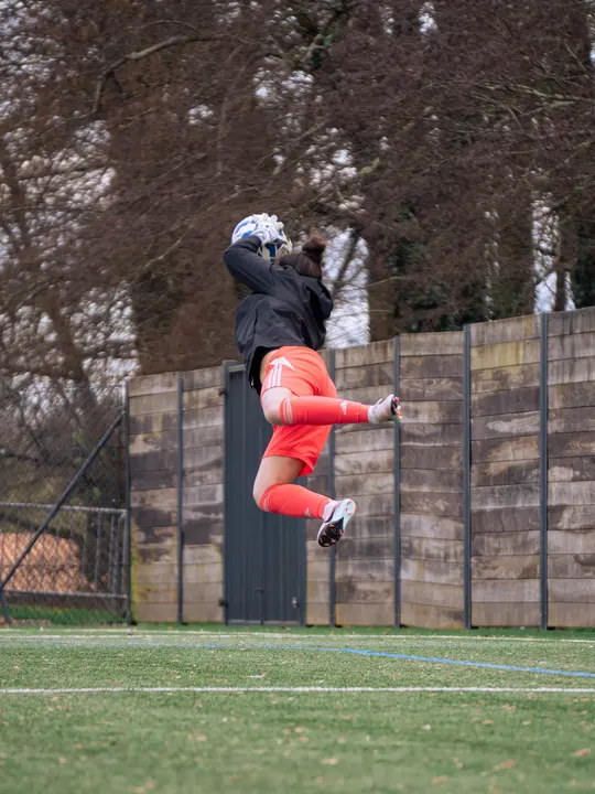 Joueur de foot en action - photographe girondin